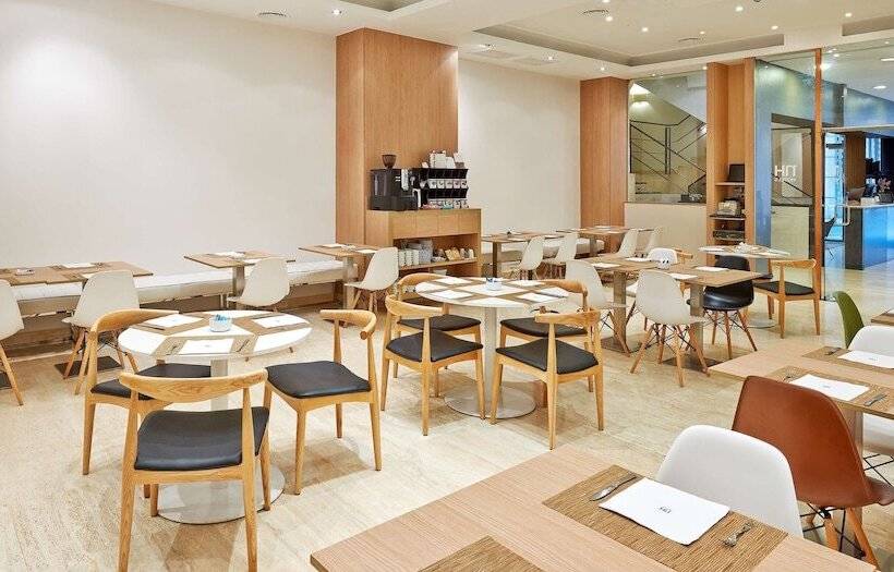 هتل NH Bilbao Deusto