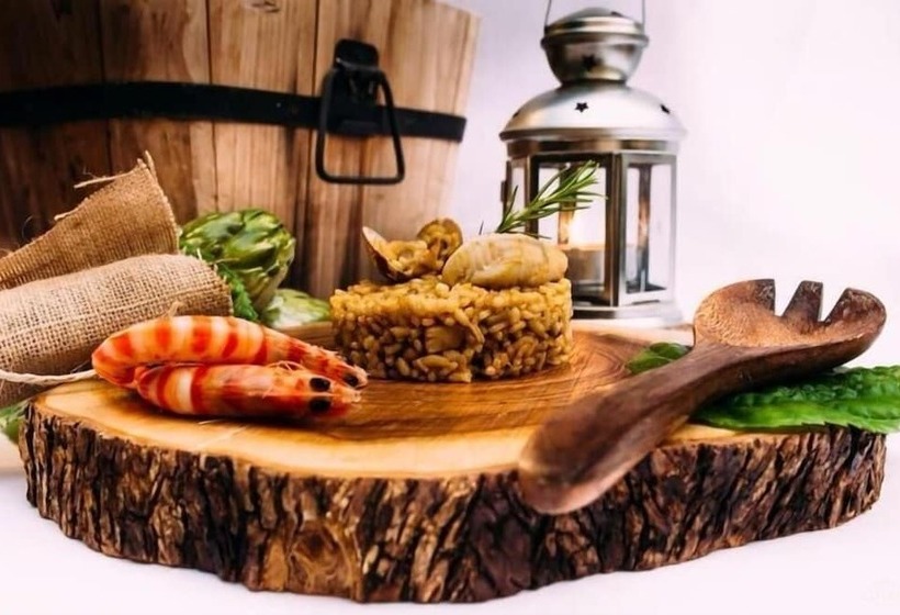 هتل Restaurant Llansola