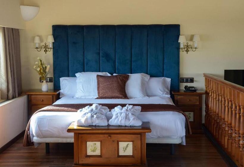 هتل Roger De Flor By Seleqtta