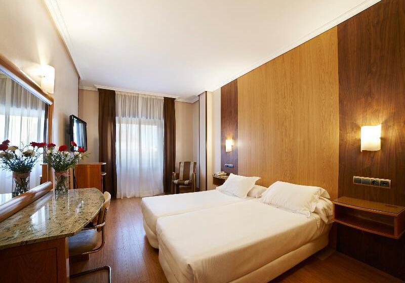 Hotel Zenit Dos Infantas