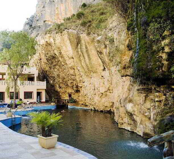 هتل Balneario De La Virgen
