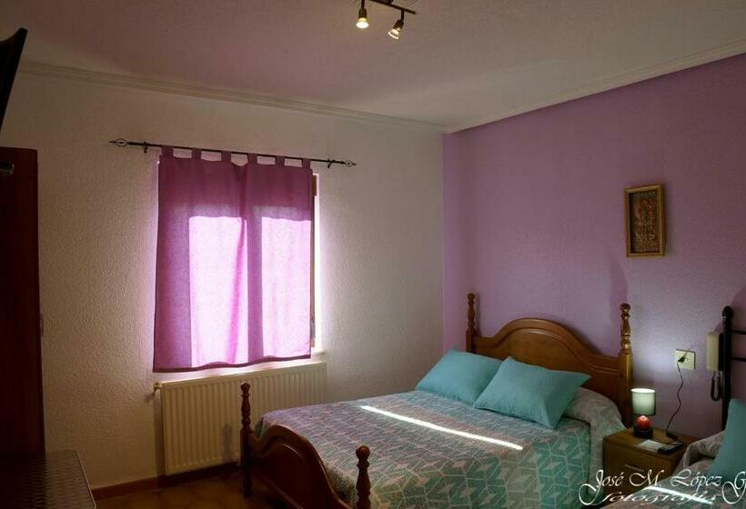 בית מלון כפרי Hostal Restaurante El Final