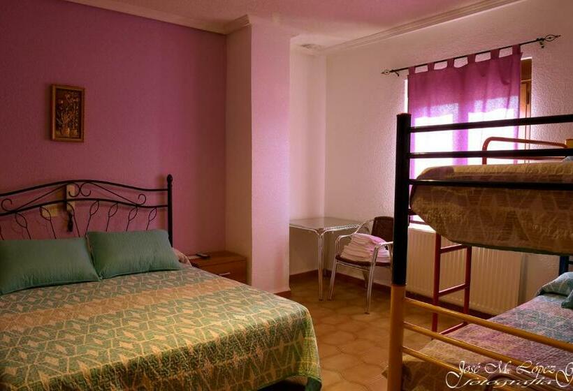 בית מלון כפרי Hostal Restaurante El Final