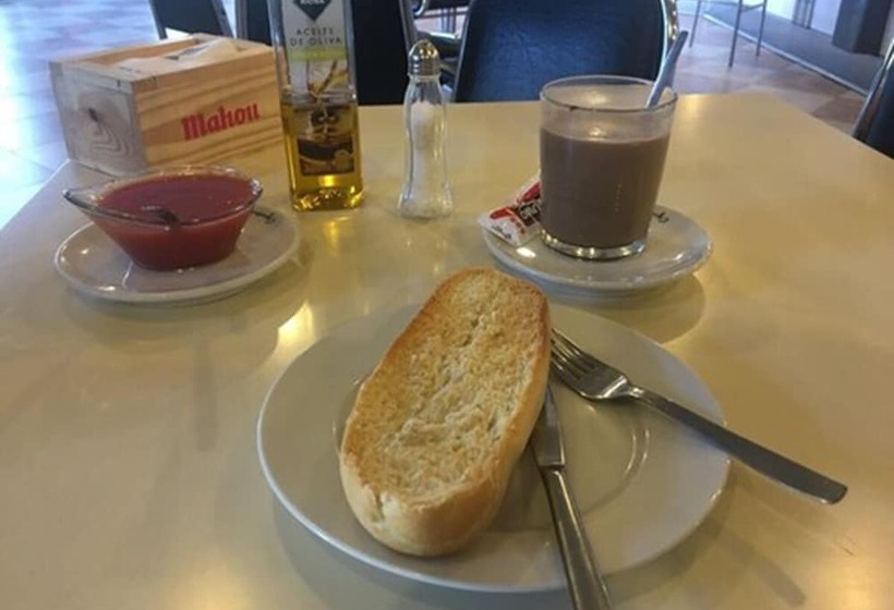 فندق Hostal Galicia