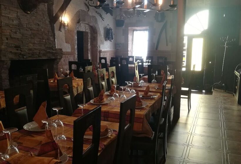 هتل Hostal Restaurante La Diligencia