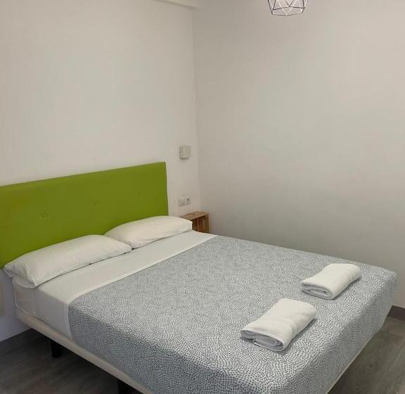 Отель Pensión La Estrella