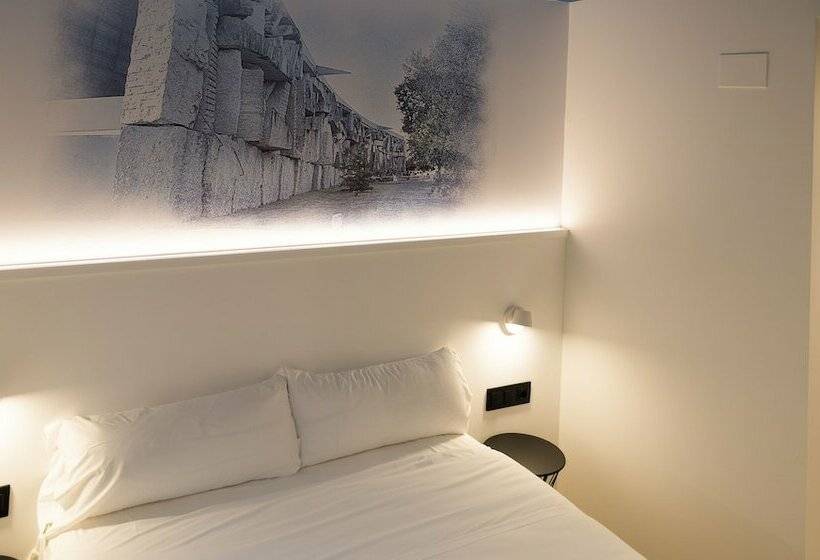 פונדק Alameda Rooms Santiago