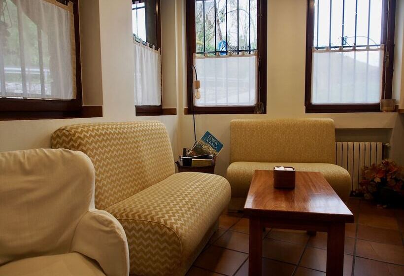 Hostal Remoña