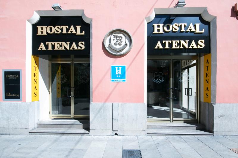 مسافرخانه Atenas Granada
