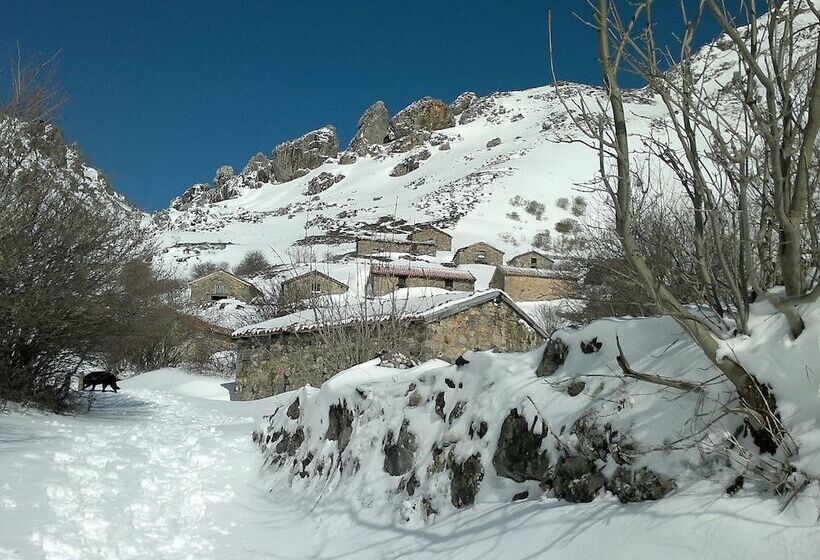Hostal Nevandi