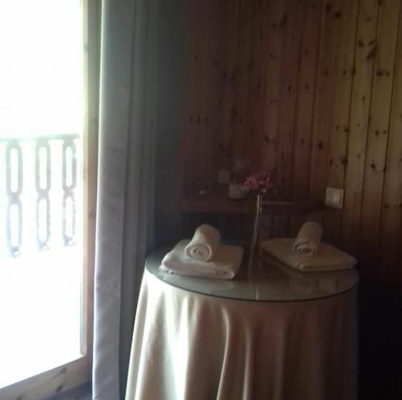 בית מלון כפרי Albergue La Cabaña   Hostel