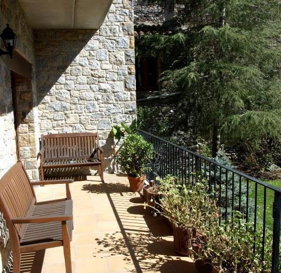호텔 Hostal Cal Mestre