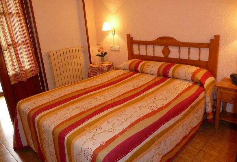 호텔 Hostal Gogar
