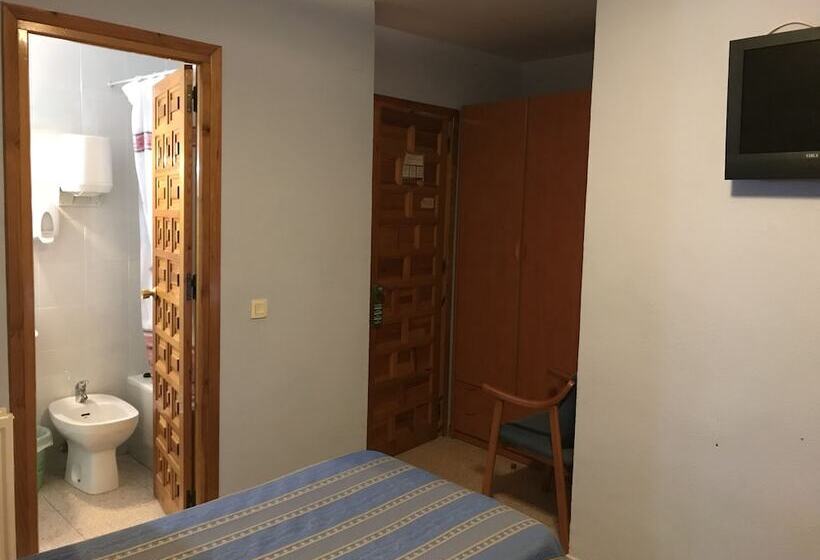 فندق Hostal Los Angeles