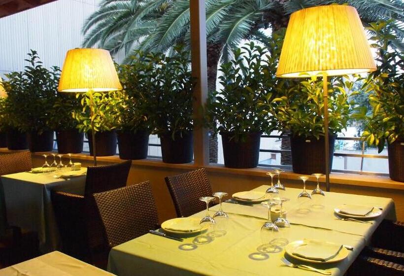 هتل Hostal Miryam
