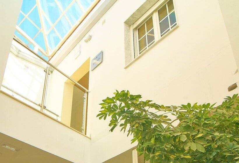 فندق Hostal Restaurante La Nina