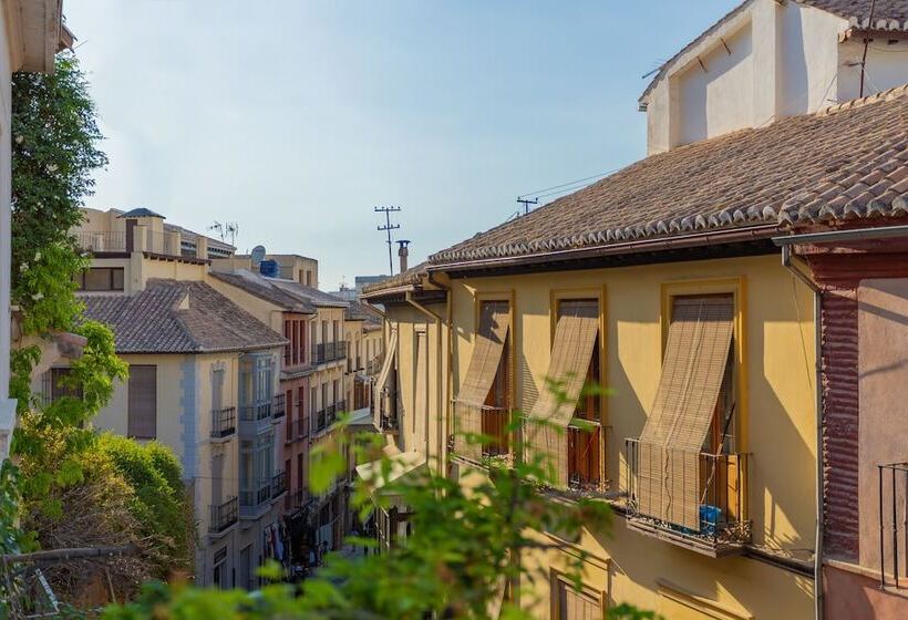 هتل Pensión Landazuri