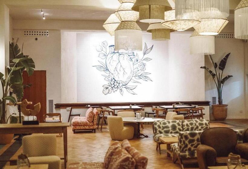 Отель Hoposa Cultural Boutique