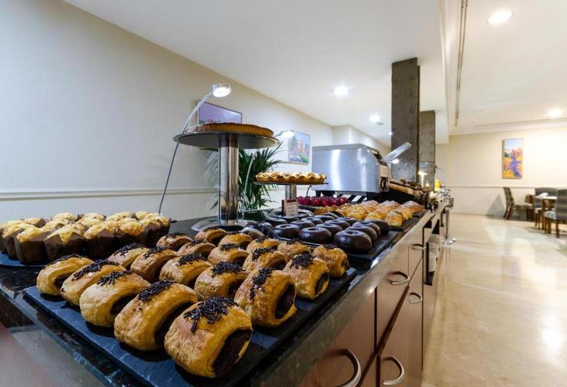 Отель Exe Laietana Palace