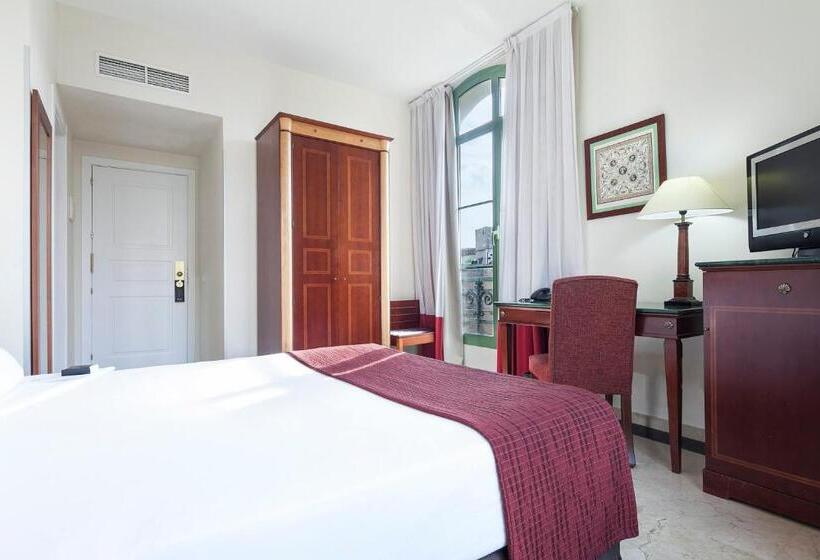 Отель Exe Laietana Palace