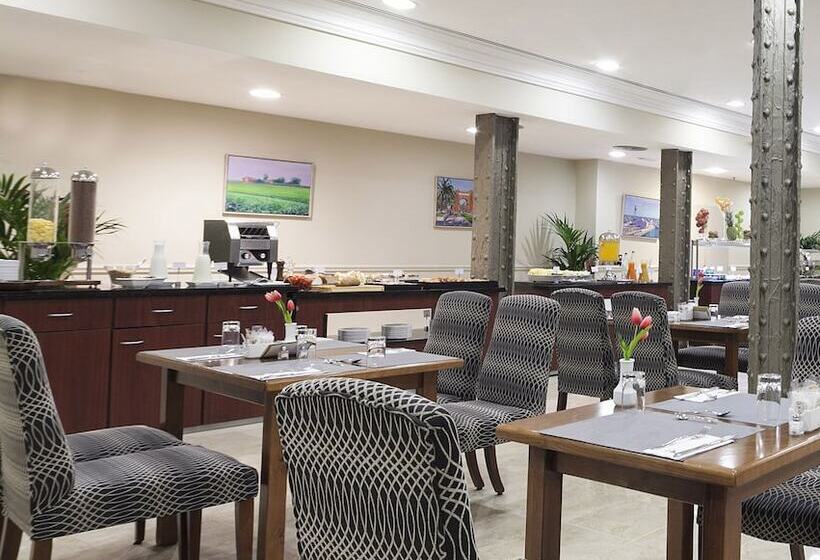 Отель Exe Laietana Palace