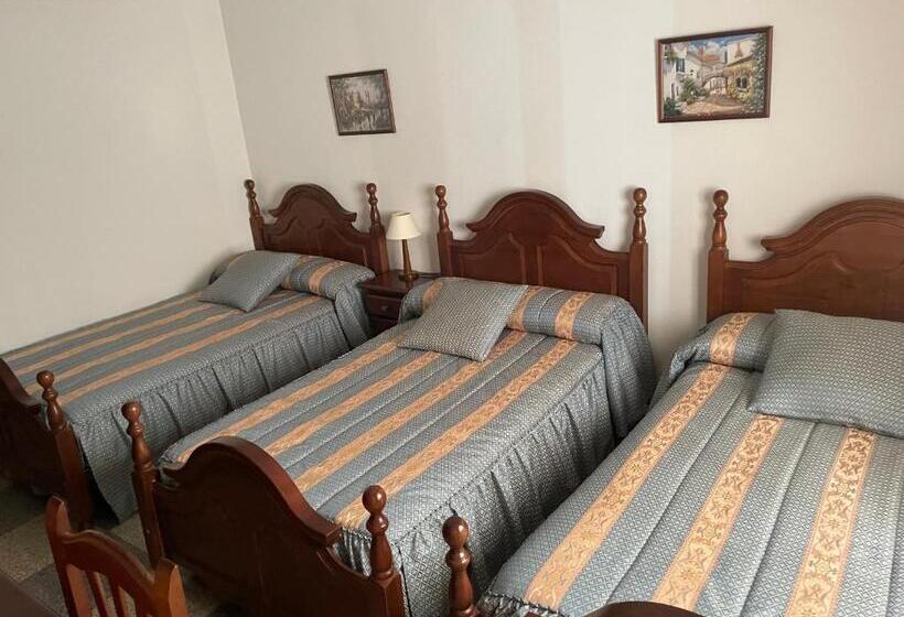 فندق Hostal Las Palomas