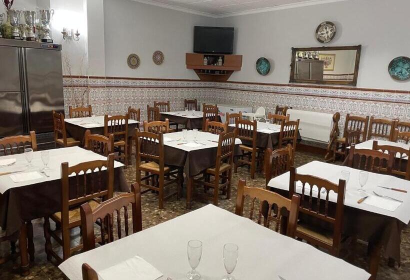 فندق Hostal Las Palomas