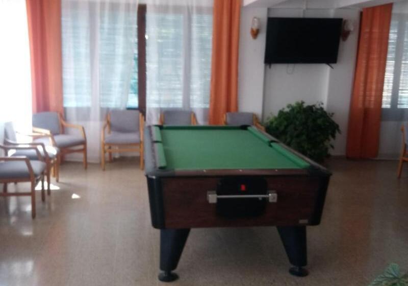 Отель Hostal Pepe