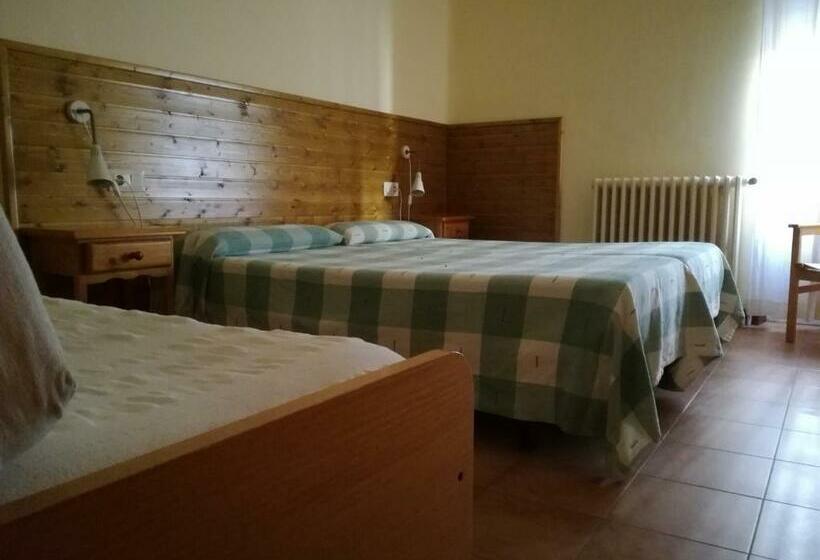 Hostal La Catalana
