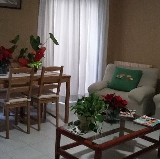 Hostal Les Collades