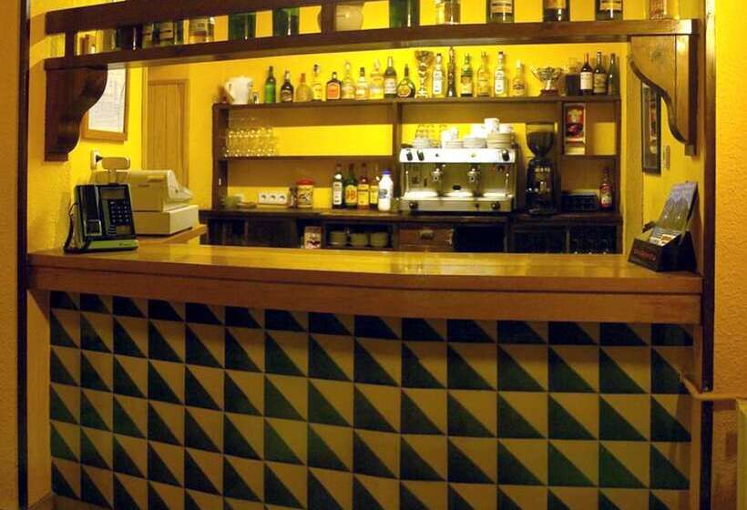 Hostal Les Collades