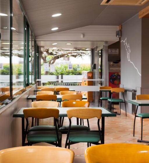 Hostal Restaurant Roma