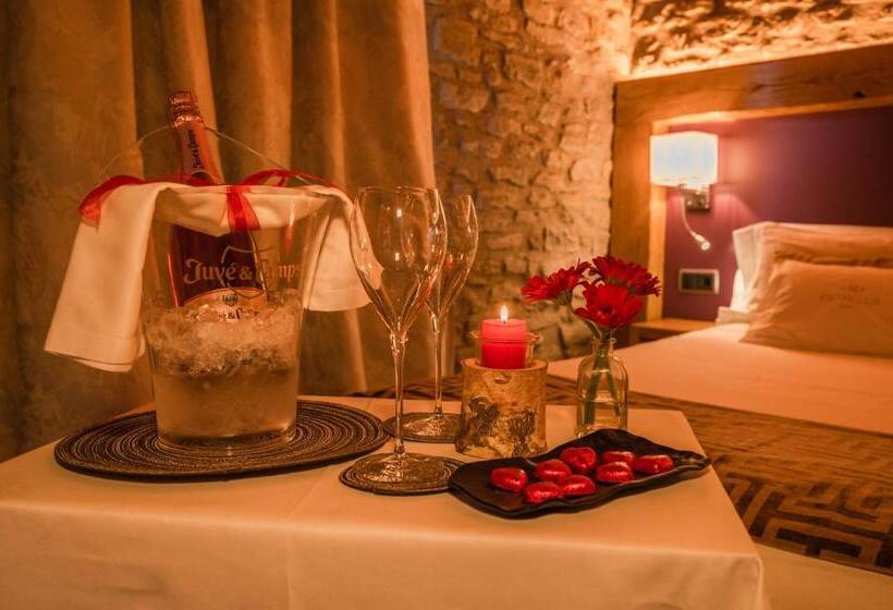 Отель Hostal Estrella