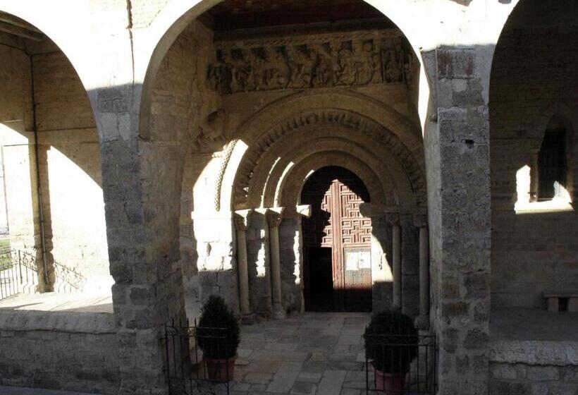 Hotel Hostal La Corte