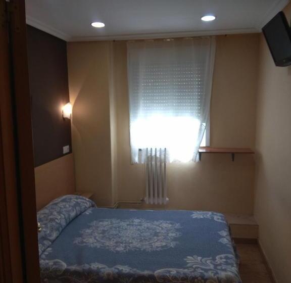 هتل Hostal Lido