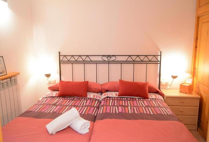 פנסיון Hostal La Cuineta De Cal Triuet