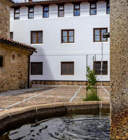 فندق Valle Del Jerte