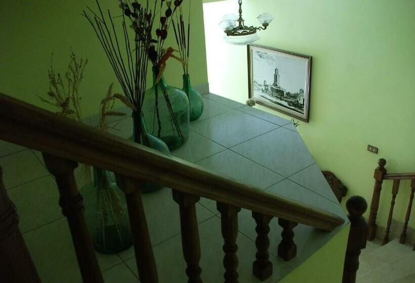 בית מלון כפרי Hostal Alfonso Vi