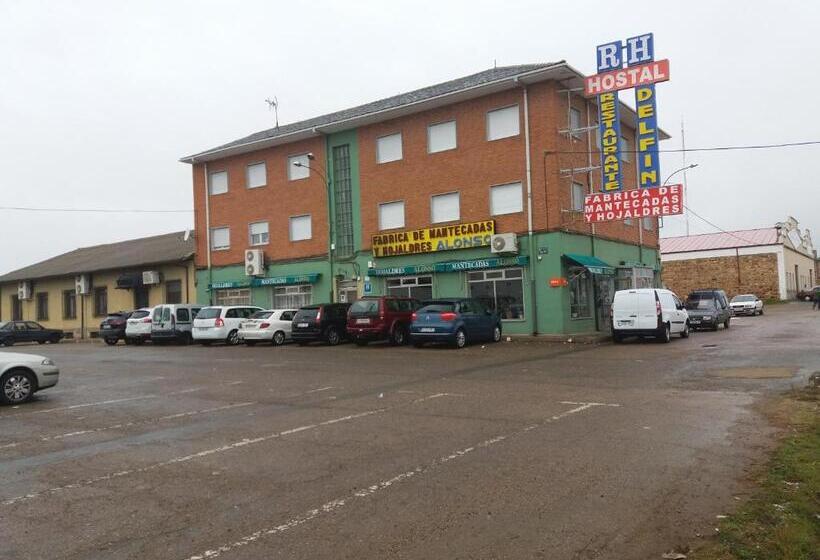 هتل Hostal Residencia Delfin