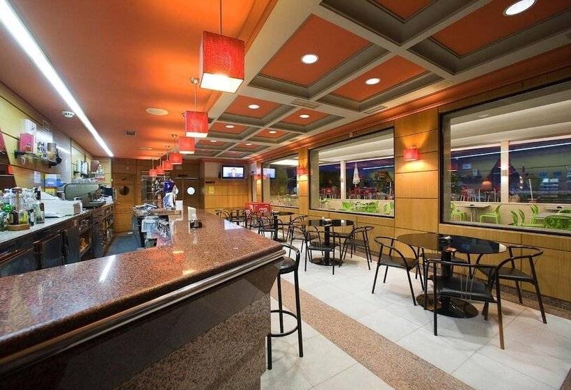 ホテル Hostal Restaurante Terra Cha