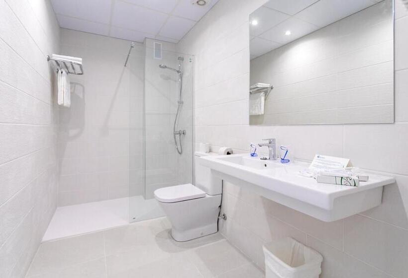 هتل Moon Dreams Roquetas (ex Roquetas Beach)