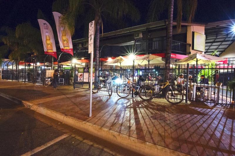 مُتل Diplomat Hotel Alice Springs