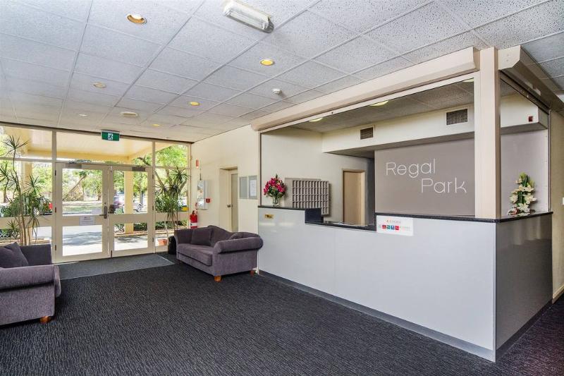 فندق Comfort Inn Regal Park