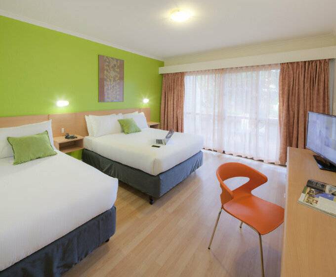 هتل Ibis Styles Alice Springs Oasis
