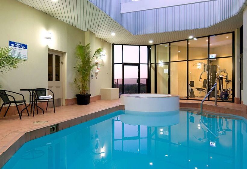 هتل Rydges South Park Adelaide