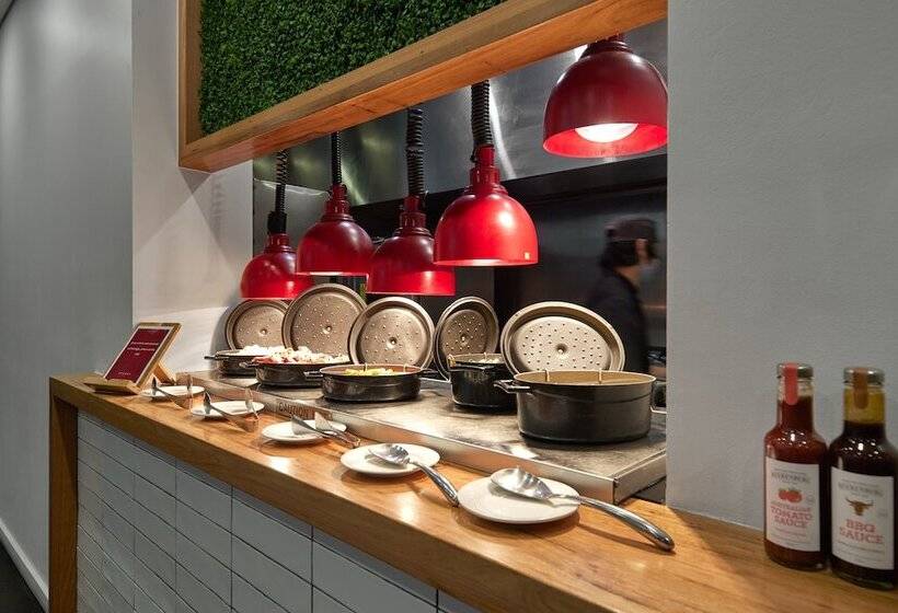 هتل Rydges South Park Adelaide