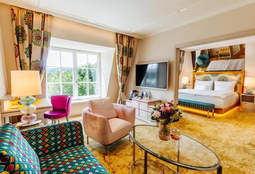 هتل Schloss Seefels