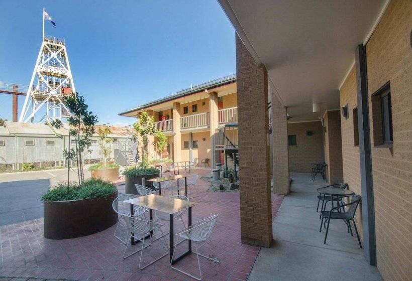 Central Deborah Motel