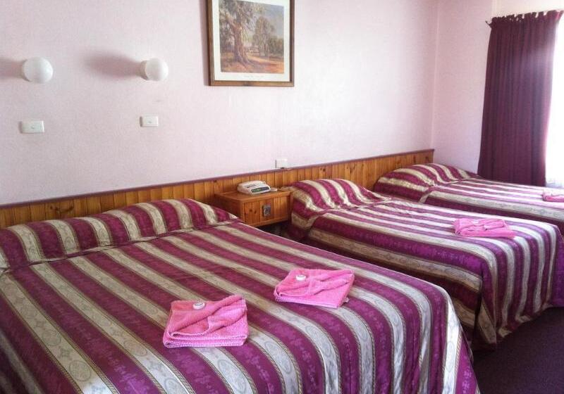 Homestead Motel