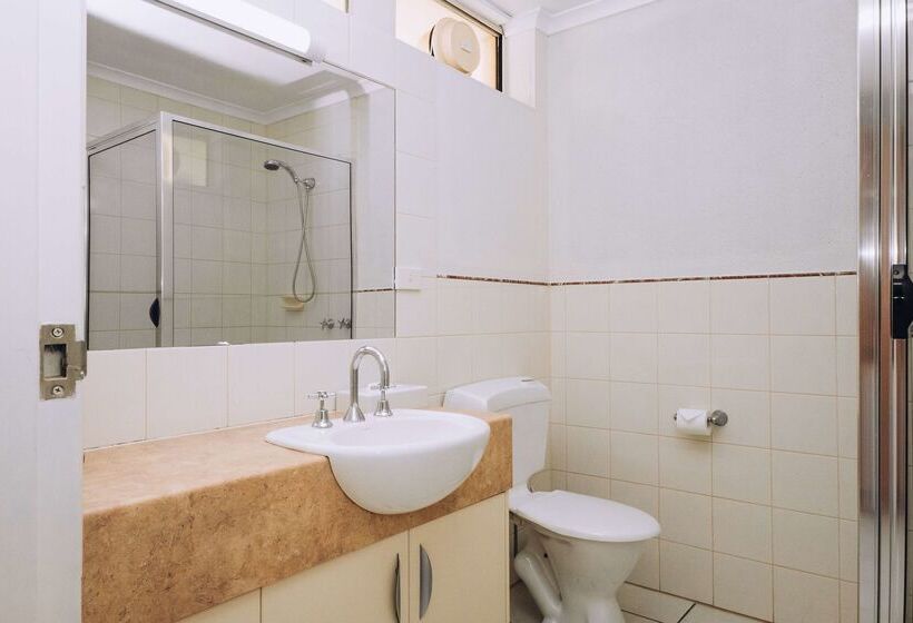 בית מלון כפרי Best Western Chaffey Motor Inn